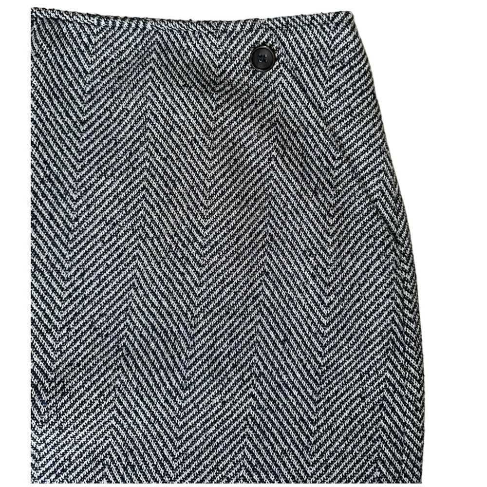 NWT Banana Republic Navy Blue Herringbone Wool Blend A-line Skirt Size 16 Tall - Picture 4 of 9